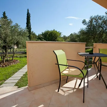 Lea סטאריגרד-פקלניצה