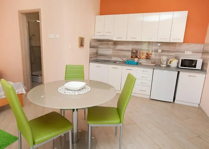 Apartament Lea