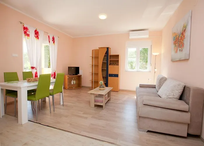 Apartment Lea
