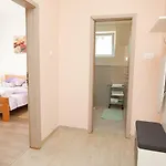 Lea Apartament