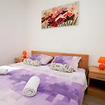 Lea Apartament *