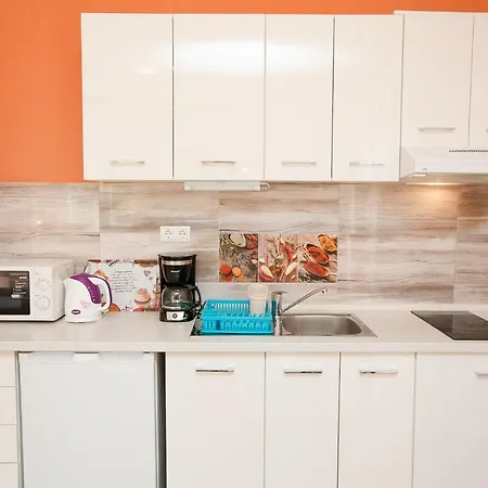 Lea * 斯塔利格拉德-帕克利尼卡