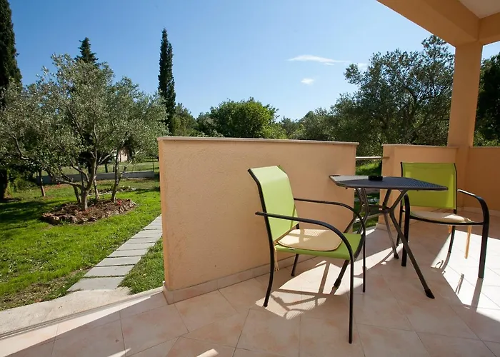 Lea Starigrad Paklenica