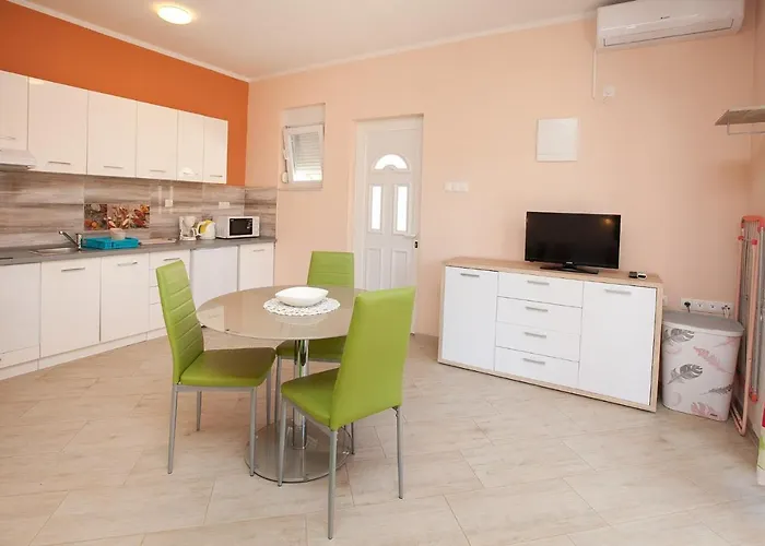 Apartamento Lea Starigrad Paklenica